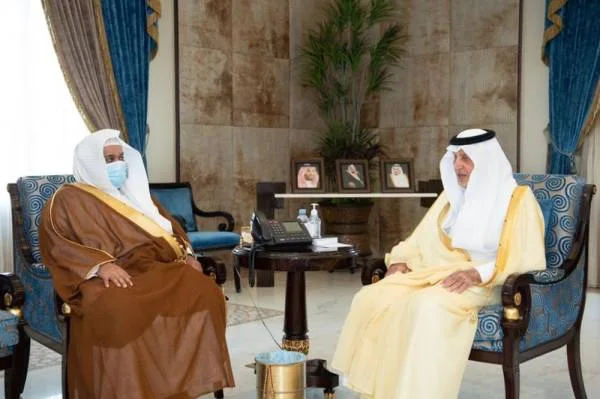 أمير منطقة مكة المكرمة يستعرض خطط النيابة العامة بالمنطقة