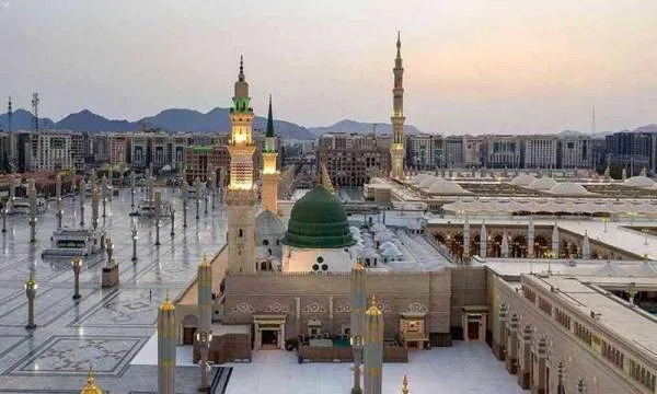 فرق طبية تواكب توافد المصلين للمسجد النبوي.. غدا