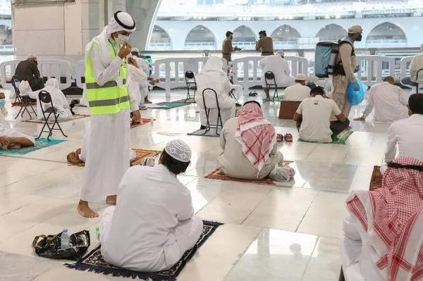 "شؤون الحرمين" تنظم دورات تدريبية لـ 113 متطوعاً في المسجد الحرام