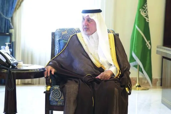 الفيصل يطلع على خطة الخطوط السعودية لرحلات العمرة