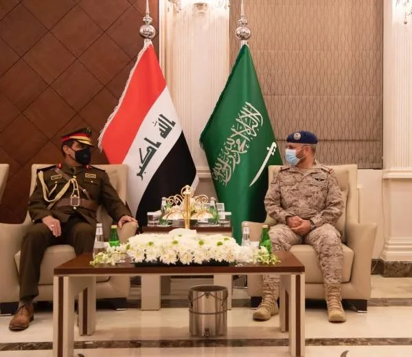 رئيس هيئة الأركان يبحث آفاق التعاون العسكري مع نظيره العراقي