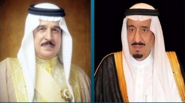 خادم الحرمين يتلقّى تهنئة القيادة البحرينية بذكرى توليه مقاليد الحكم