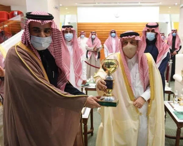 أمير منطقة الرياض يرعى حفل سباق الفروسية "كأس الوفاء"
