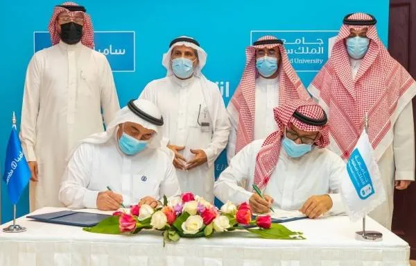 جامعة الملك سعود توقع اتفاقية مع "سامبا" لتأسيس كراسي علمية بالجامعة