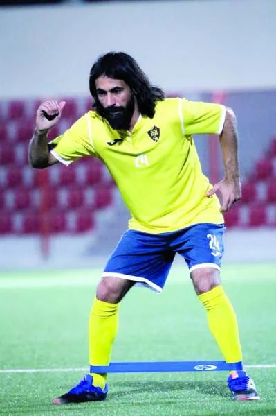 حسين عبدالغني مديرا تنفيذيا لكرة القدم