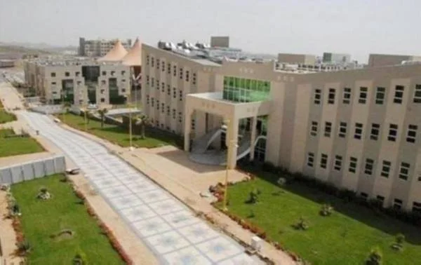 جامعة جدة تطلق برنامج "جامعة بلا أسوار" لخدمة المجتمع المعرفي