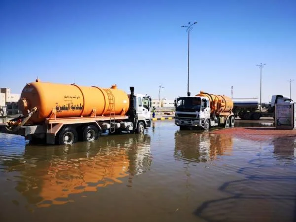 أمانة الشرقية: استنفار الجهود لنزح مياه الأمطار بالنعيرية