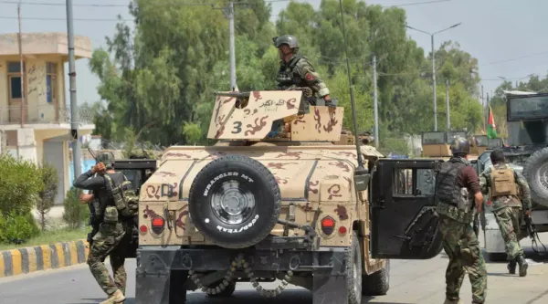 أفغانستان : مقتل العشرات من متمردي طالبان