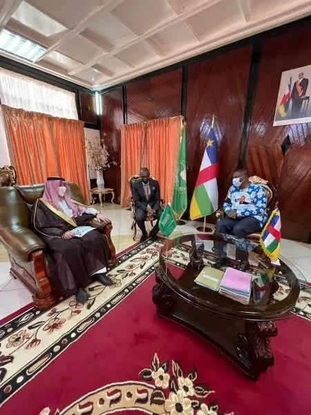 قطان يبحث مع رئيس أفريقيا الوسطى سبل تعزيز العلاقات الثنائية