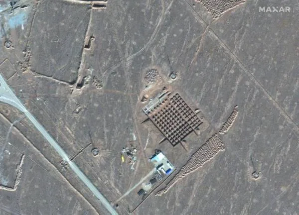 صور للأقمار الصناعية تكشف أبنية جديدة في منشأة نووية بإيران