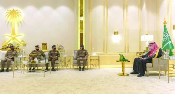أمير الباحة يشيد بدور رجال الأمن في  كل القطاعات