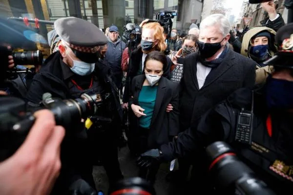 القضاء البريطاني يرفض تسليم جوليان أسانج للولايات المتحدة