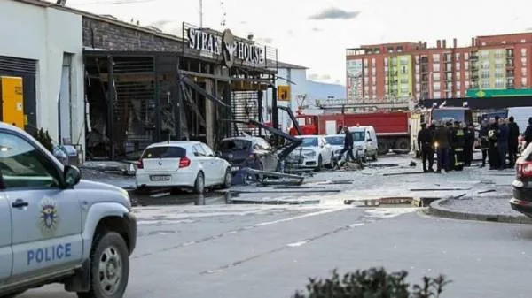 كوسوفو :  إصابة 42 بانفجار في مطعم