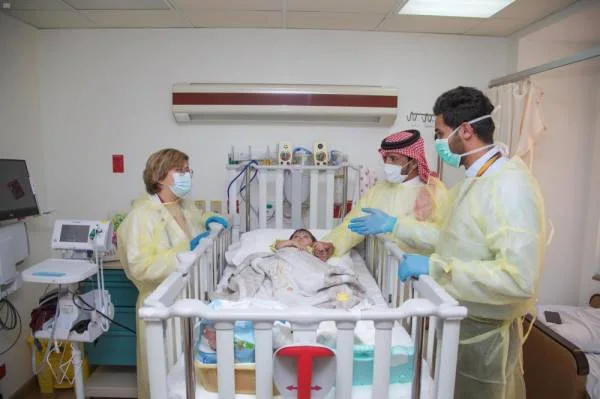 مستشفى الملك فيصل ينجح في زراعة قلب لطفلة رضيعة لم تُكمل عامها الأول