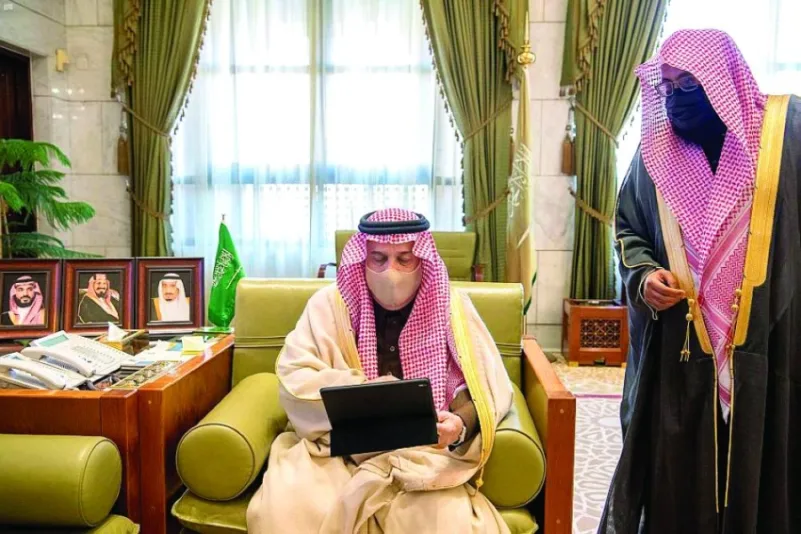 أمير الرياض يدشن حملة «الخوارج شرار الخلق»
