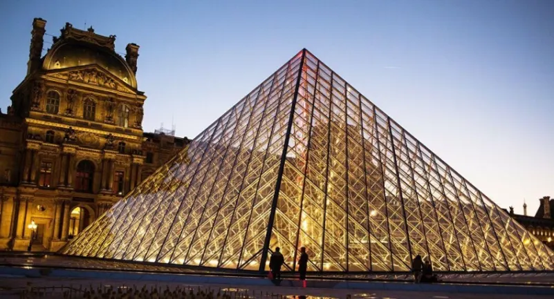 باريس : 72% تراجع عدد زوار متحف اللوفر