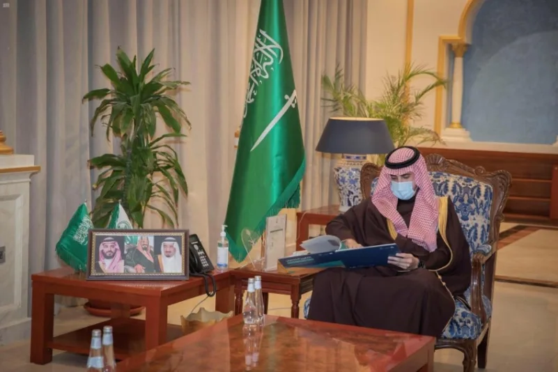 أمير الجوف يطلع على التقرير الختامي لملتقى يوم التطوع السعودي والعالمي بالمنطقة