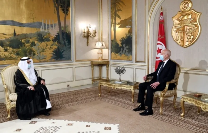 السفير الصقر يقدم أوراق اعتماده للرئيس التونسي