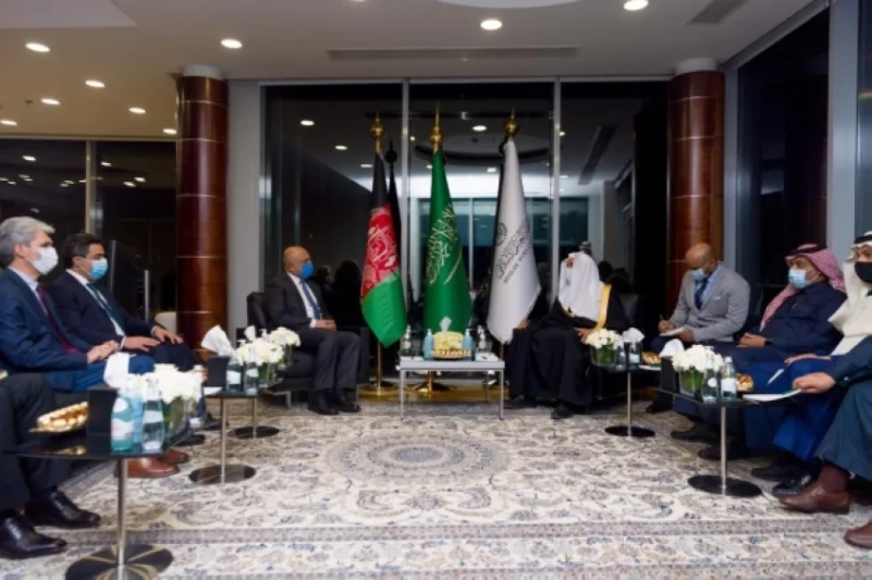 أمين "رابطة العالم الإسلامي" يستعرض مع وزير خارجية أفغانستان مستجدات الساحة الدولية