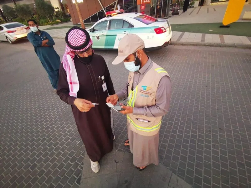 موارد الرياض :ضبط عمالة بمعرفات سعودية تعمل لدى احدى تطبيقات تأجير المركبات