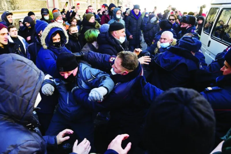 روسيا.. اعتقال العشرات خلال تظاهرات مؤيدة لنافالني