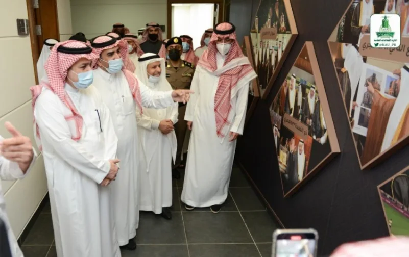 مشعل بن ماجد يتفقد مشاريع جامعة الملك عبدالعزيز