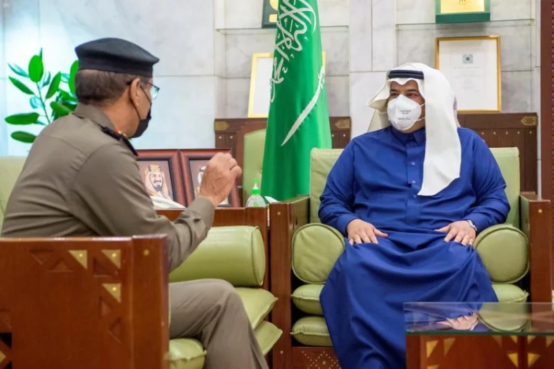 نائب أمير الرياض يطلع على خطة العمل الميداني لشرطة المنطقة