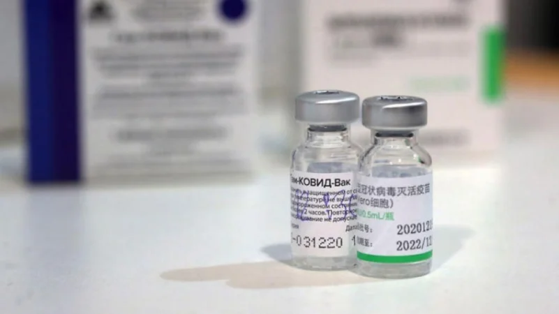 كورونا .. «الصحة» تزور معهد ووهان.. و«الأوروبي» يرخص اللقاحين الصيني والروسي