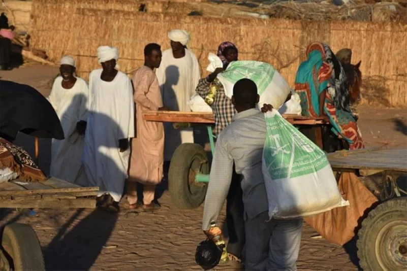 "سلمان للإغاثة" يوزع أكثر من 74 طنًا من السلال الغذائية في جنوب دارفور