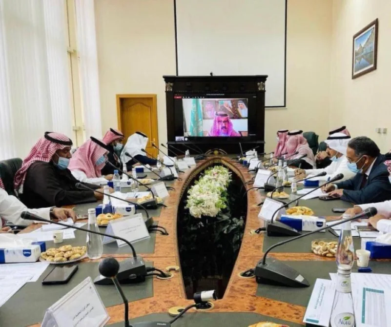أمير الباحة يرأس اجتماع "الإستراتيجية العمرانية" بالمنطقة