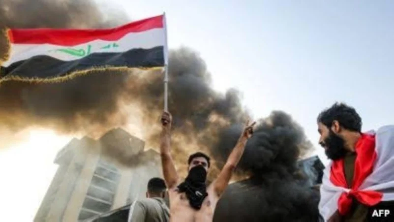 العراق.. مقتل متظاهر وإصابة 30 في الناصرية