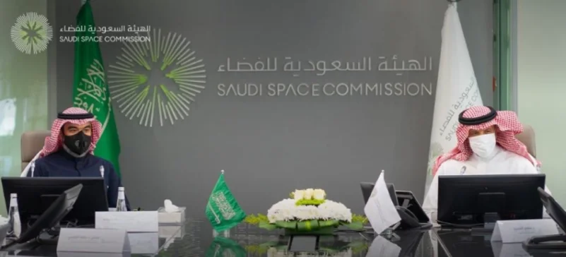 سلطان بن سلمان يبحث سبل تطوير التعاون مع وزير الاتصالات