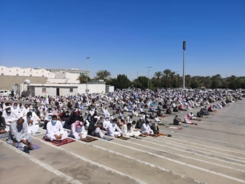 25 متطوعاً ومتطوعة نظموا صلاة الجمعة في مسجد قباء
