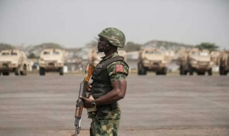 جيش نيجيريا يعلن تحرير عشرة أجانب