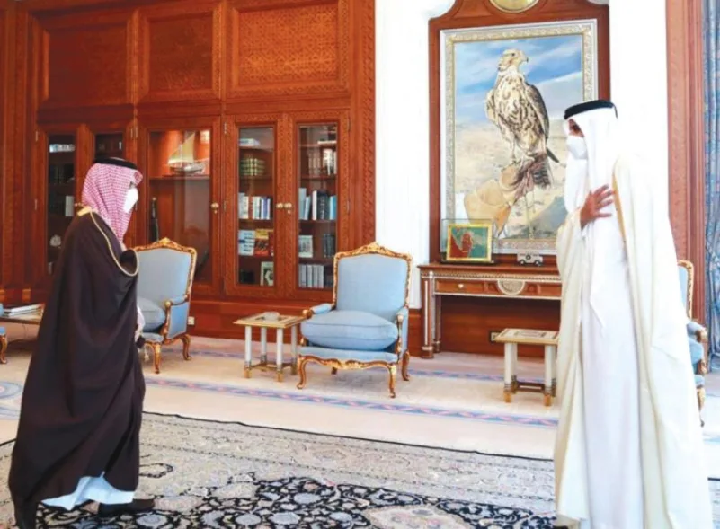 أمير قطر وابن فرحان يستعرضان مستجدات الأحداث