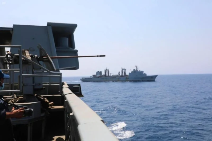 البحرية السعودية ونظيرتها الفرنسية تنفذان تمرين "القرش الأبيض -21"