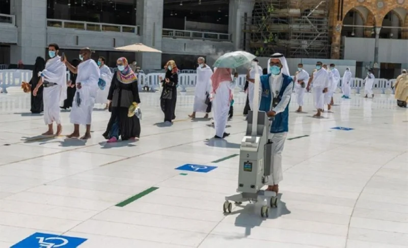 أيادي سعودية تشرف على الأعمال الميدانية في المسجد الحرام