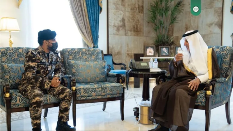 الفيصل يستقبل قائد قوة أمن المنشآت بالمنطقة