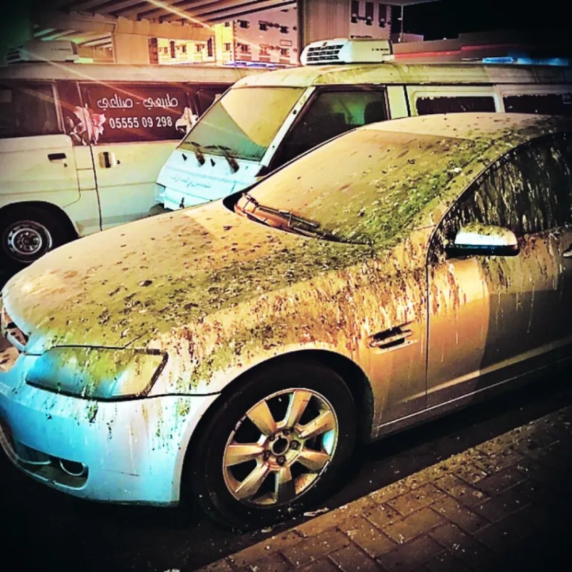 سيارات مهجورة تحتل مواقف «كوبري النور» في مكة