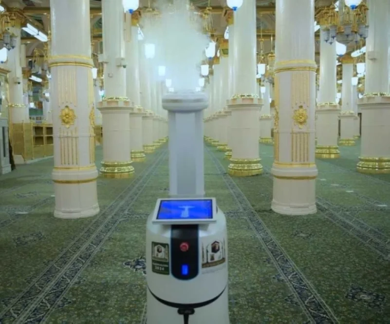 "روبوت ذكي" لتطهير وتعقيم المسجد النبوي