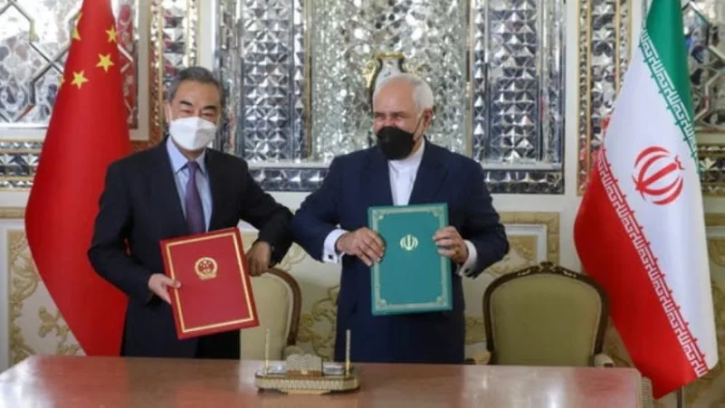 إيران والصين وقعتا اتفاقية تعاون تجاري واستراتيجي لمدة 25 عاما