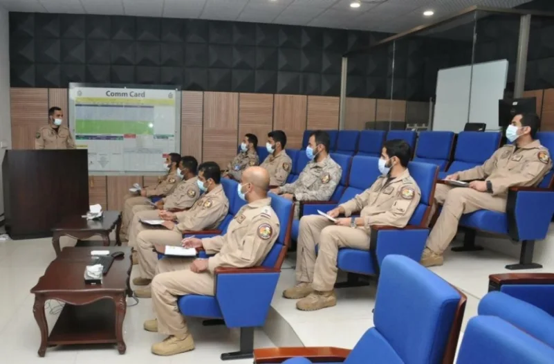 اللواء عيد العتيبي يزور القوات السعودية المشاركة في مناورات مركز التفوق الجوي