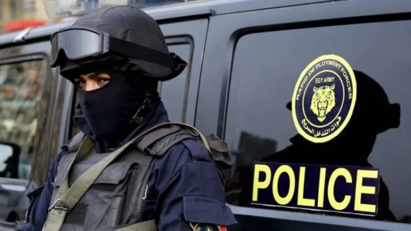 وفاة مصري انتحل صفة ضابط شرطة لـ30 عاماً