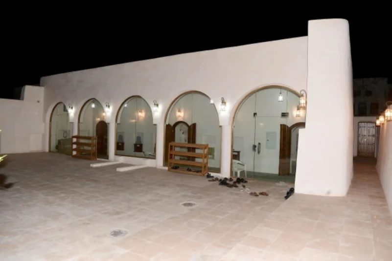 عودة المصلين إلى مسجد الشيخ أبوبكر بالأحساء بعد تأهيله