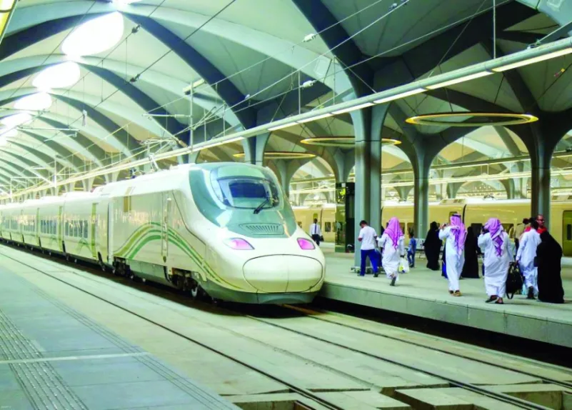 شبان سعوديون لقيادة قطار الحرمين