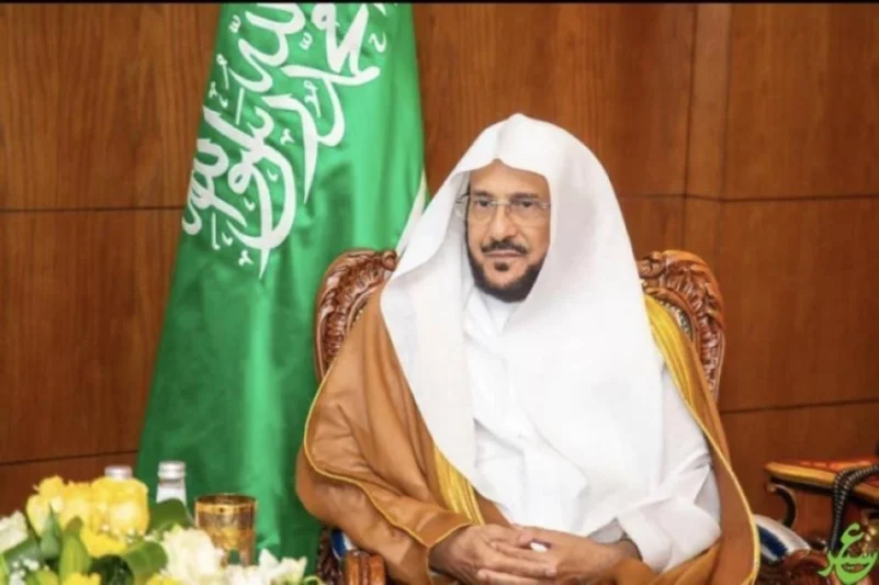 آل الشيخ: الالتزام بالإجراءات الوقائية في المساجد واجب شرعي