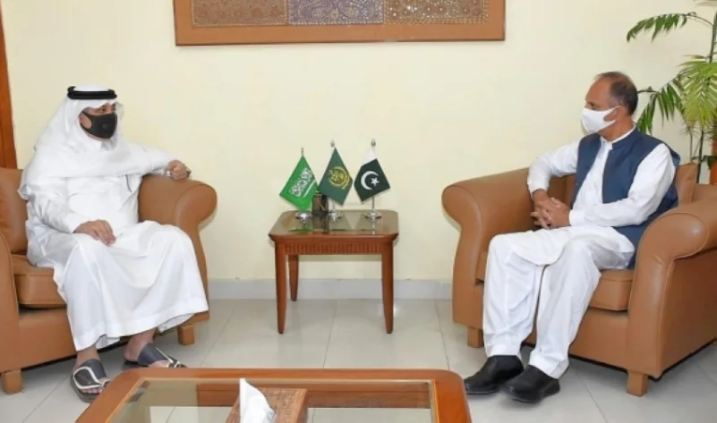 السفير المالكي يبحث مع وزير الاقتصاد الباكستاني الموضوعات المشتركة