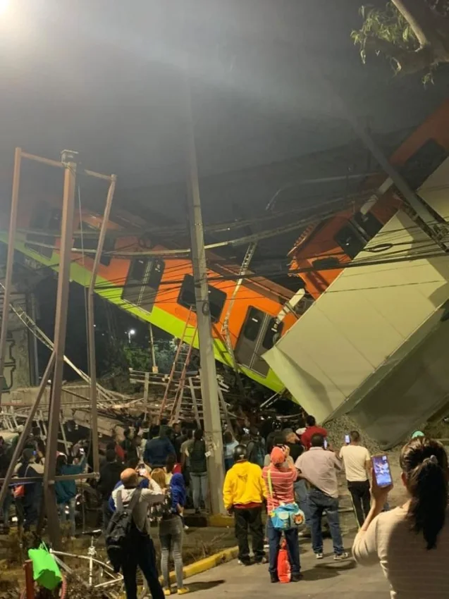 عشرات القتلى والجرحى في انهيار جسر لحظة مرور قطار بالمكسيك
