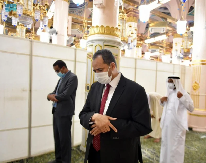 وزير الثقافة والإعلام السوداني يزور المسجد النبوي