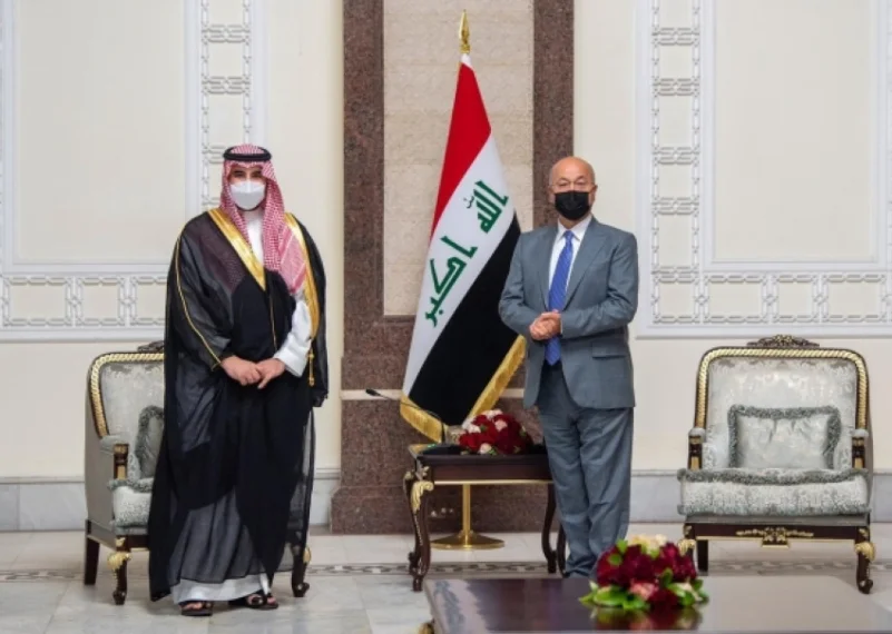 نائب وزير الدفاع يبحث مع "الرئاسات العراقية الثلاث" العلاقات الثنائية وسبل تطويرها